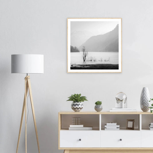Stillheten ved Øvredalsvatnet | Premium plakat | Treramme - DanielfotoUten ramme30x30 cm / 12x12″