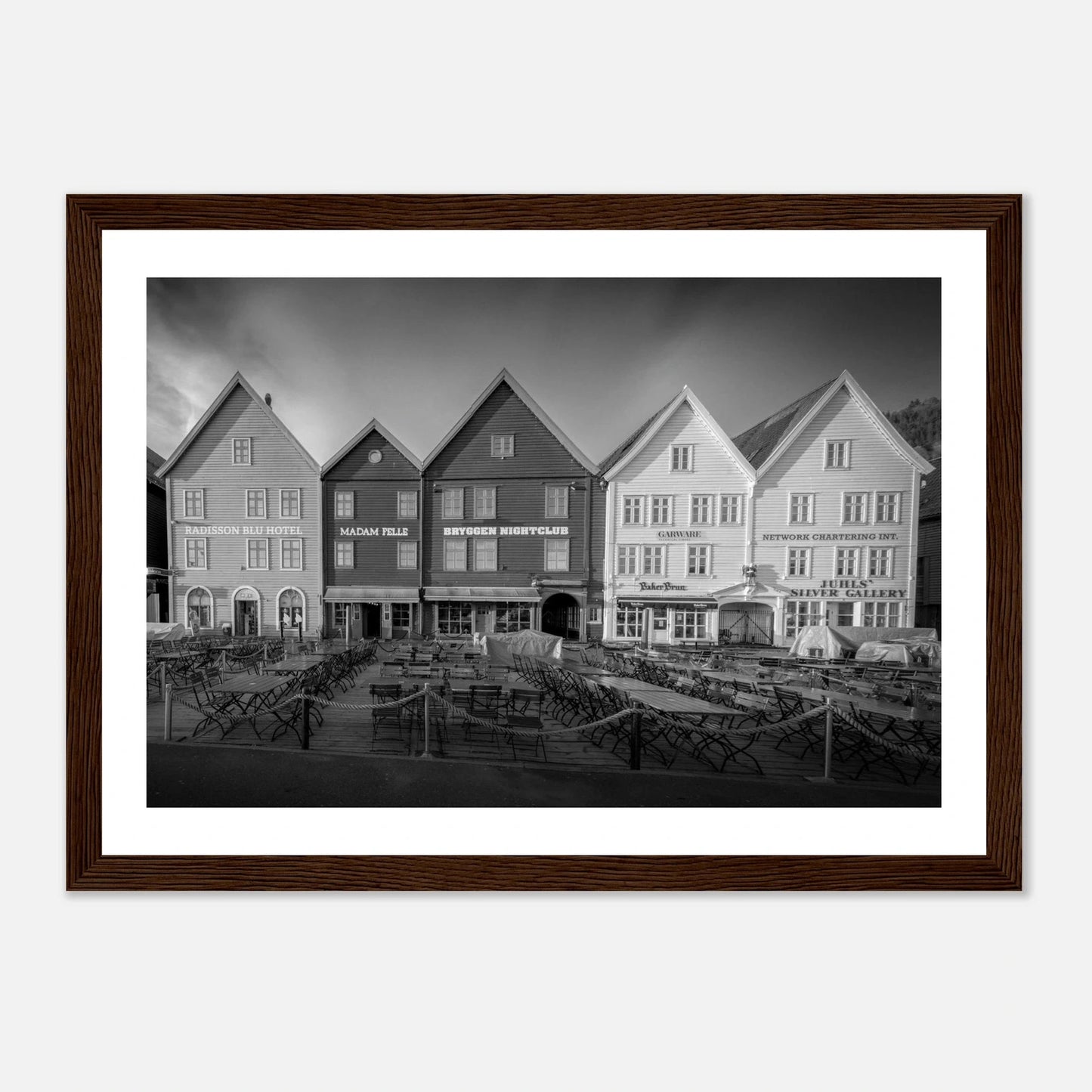 Bryggen i Bergen | Premium plakat | Treramme - Danielfoto21x29.7 cm / 8x12"Mørk treramme