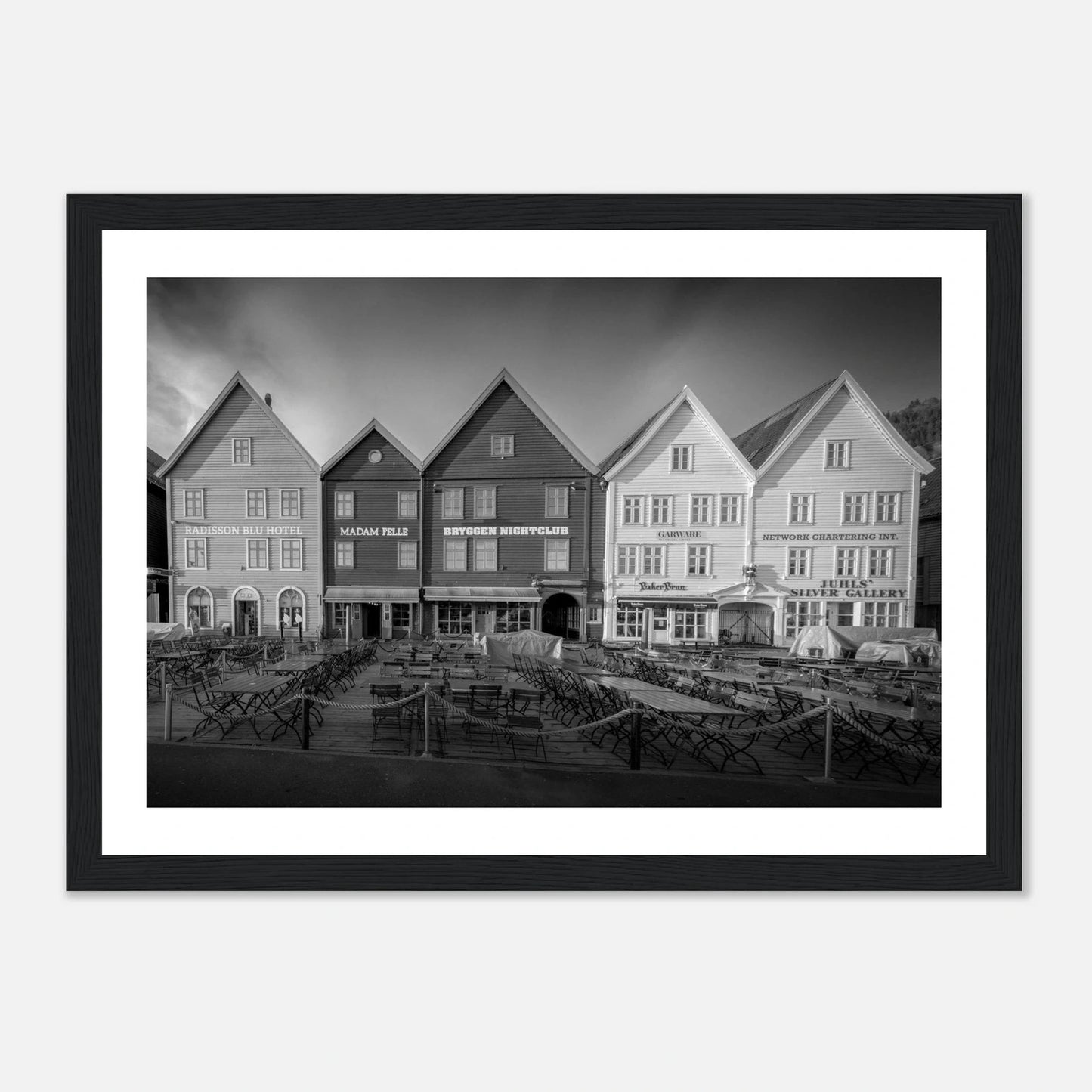 Bryggen i Bergen | Premium plakat | Treramme - Danielfoto21x29.7 cm / 8x12"Svart ramme
