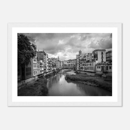 Elvefasader i Girona | Premium plakat | Treramme - Danielfoto21x29.7 cm / 8x12"Premium plakat i matt papir - 