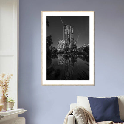 Sagrada Família | Premium plakat | Treramme - DanielfotoPremium plakat i matt papir med trerammeHvit ramme21x29.7 cm / 8x12"