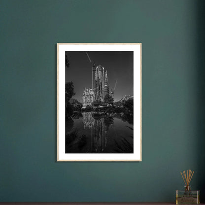 Sagrada Família | Premium plakat | Treramme - DanielfotoPremium plakat i matt papir med trerammeHvit ramme21x29.7 cm / 8x12"