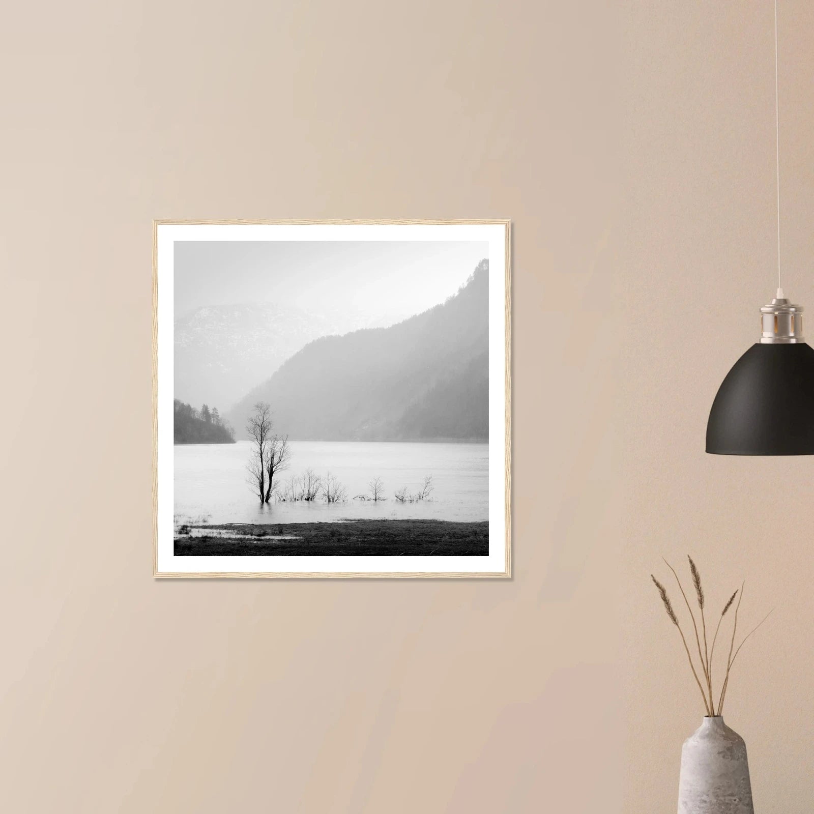 Stillheten ved Øvredalsvatnet | Premium plakat | Treramme - DanielfotoUten ramme30x30 cm / 12x12″