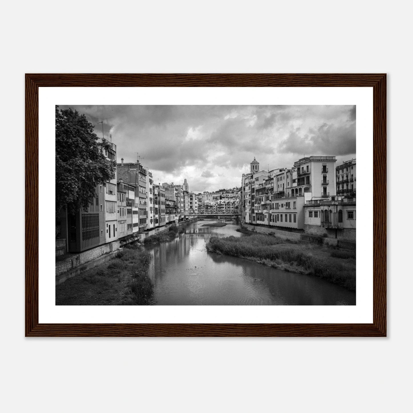 Elvefasader i Girona | Premium plakat | Treramme - Danielfoto21x29.7 cm / 8x12"Premium plakat i matt papir - 
