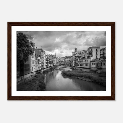 Elvefasader i Girona | Premium plakat | Treramme - Danielfoto21x29.7 cm / 8x12"Premium plakat i matt papir - 