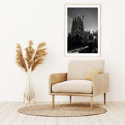 Sagrada Família ved soloppgang - DanielfotoKunsttrykk 45x30 cm