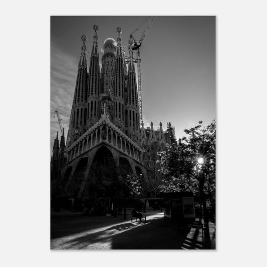 Sagrada Família ved soloppgang | Premium plakat | Treramme - DanielfotoUten ramme21x29.7 cm / 8x12"