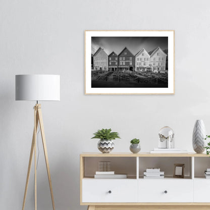 Bryggen i Bergen | Premium plakat | Treramme - Danielfoto21x29.7 cm / 8x12"Uten ramme