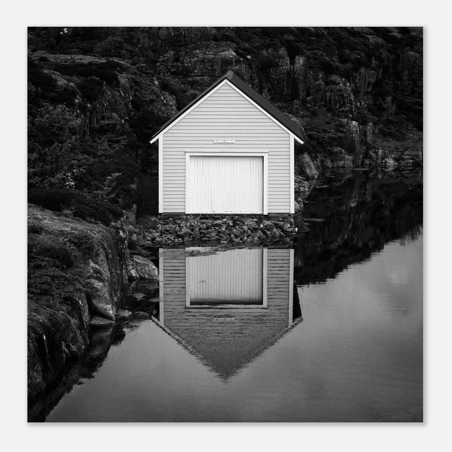 Naust på Øygarden | Premium plakat | Treramme - DanielfotoUten ramme30x30 cm / 12x12″